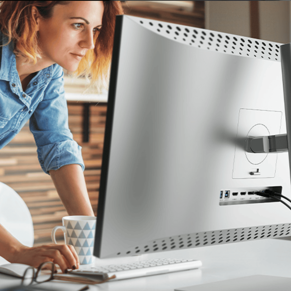 4K Monitor front 4K Monitor front